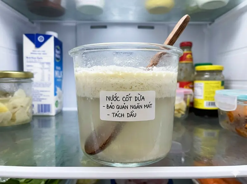 Nước cốt dừa bị tách dầu có dùng được không? Không phải lúc nào cũng là bị hư